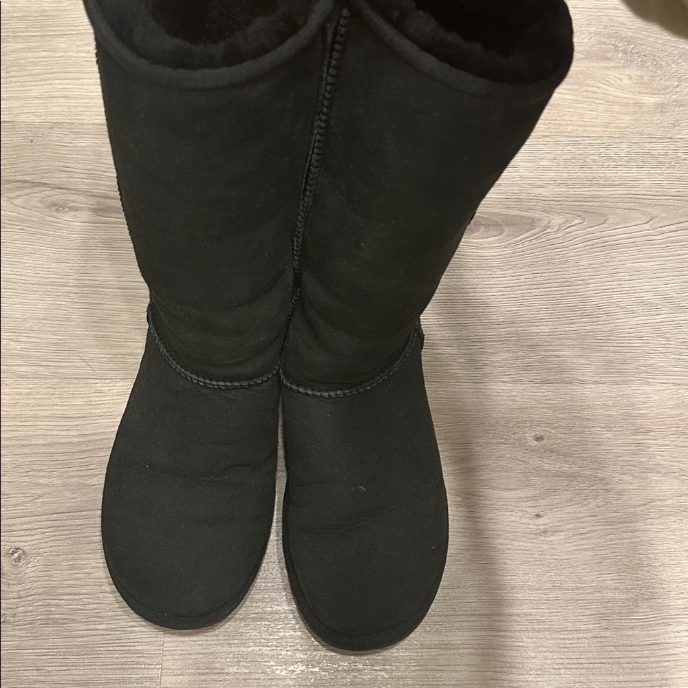 UGG Classic Tall II Genuine Shearling Lined Black Boots - Picture 6 of 10